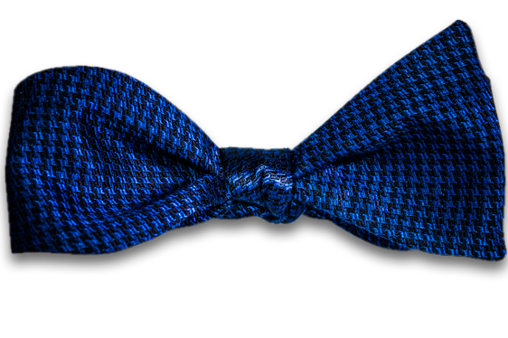 Cosimo - Blue and Black Silk Self Tie Bow Tie Woven in a Small Houndstooth Pattern