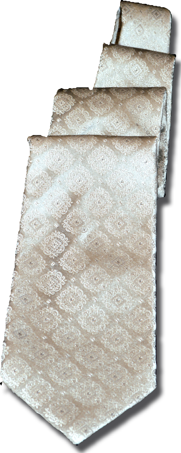 Vittoria - Silver Silk Medallion